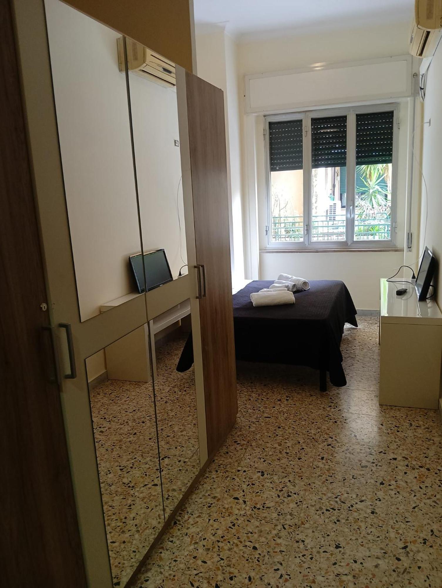 Double Room Private External Bathroom
